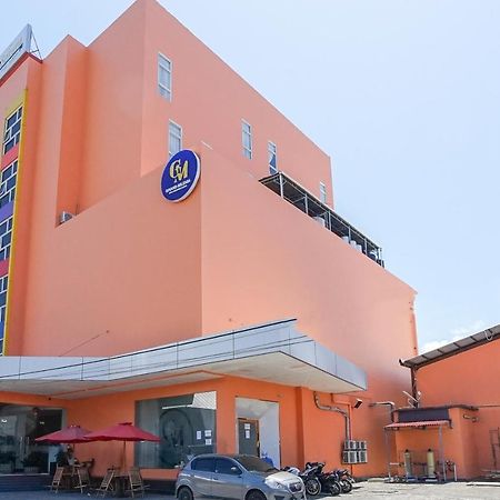 Hotel Royal Manado Kültér fotó