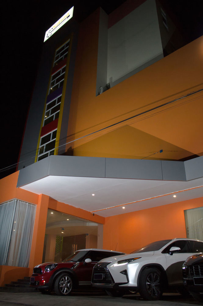 Hotel Royal Manado Kültér fotó