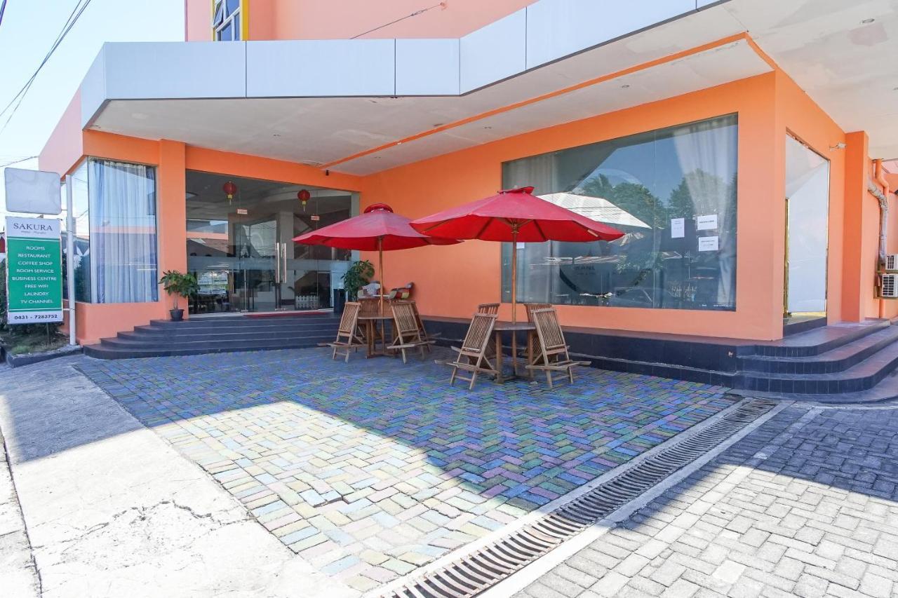 Hotel Royal Manado Kültér fotó