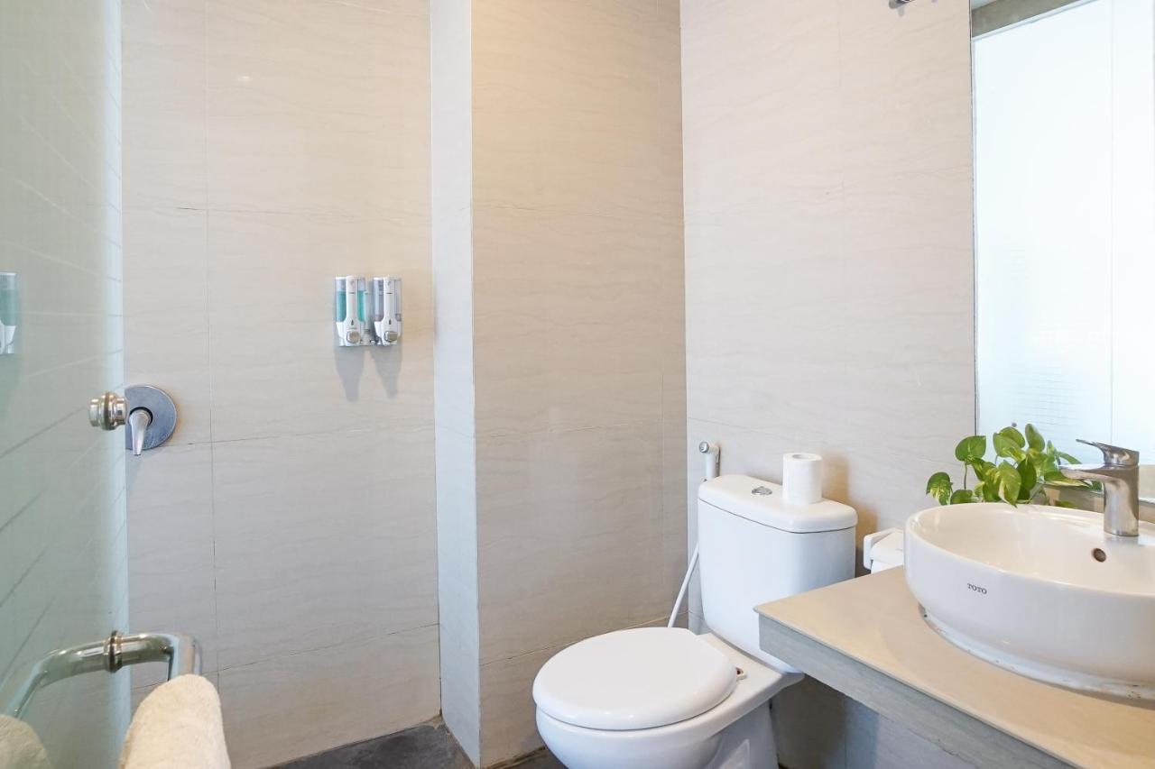 Hotel Royal Manado Kültér fotó