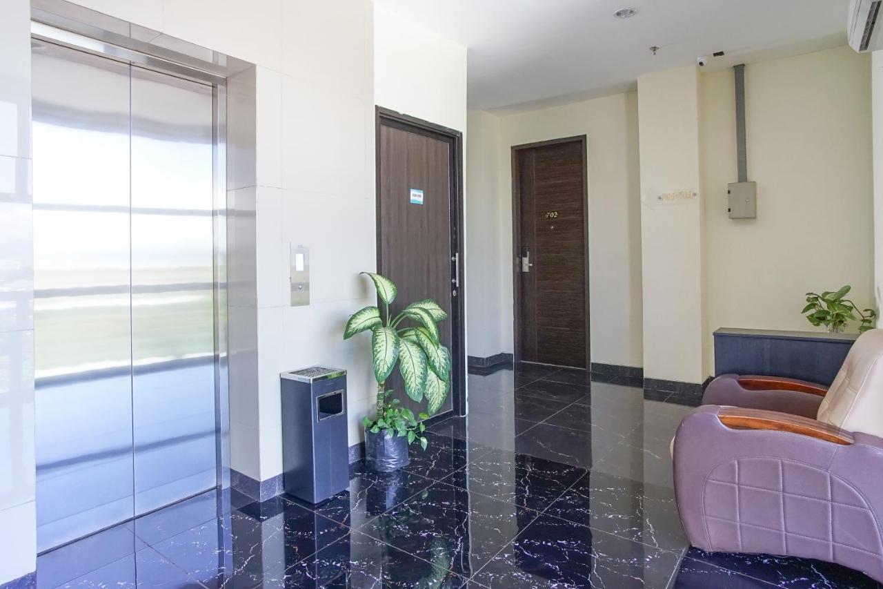 Hotel Royal Manado Kültér fotó